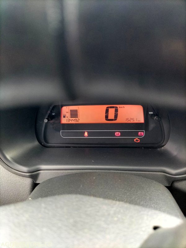 Voiture Citroen C2 - 135000km - سيارة: صورة 5 Voiture Citroen C2 - 135000km - سيارة: صورة 5