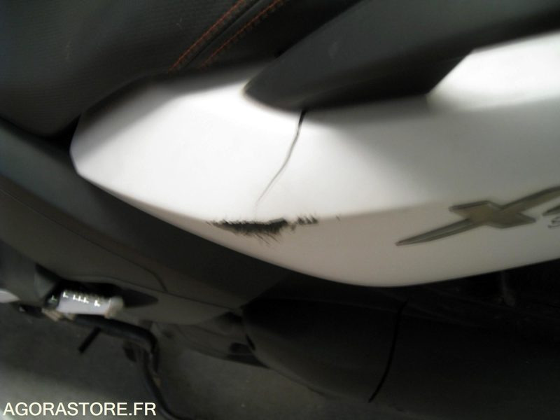 YAMAHA XMAX 125cc ABS 2014 - دراجة نارية: صورة 5 YAMAHA XMAX 125cc ABS 2014 - دراجة نارية: صورة 5