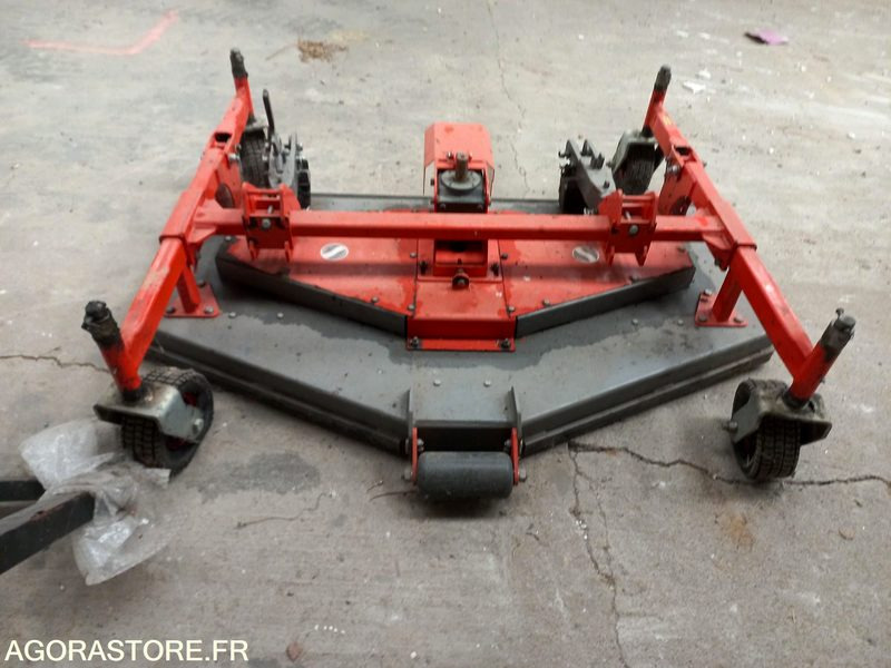 Coupe de tondeuse mulchng Morgneux TMC 150 fixation Kubota - جزازة أعشاب الحدائق: صورة 5 Coupe de tondeuse mulchng Morgneux TMC 150 fixation Kubota - جزازة أعشاب الحدائق: صورة 5