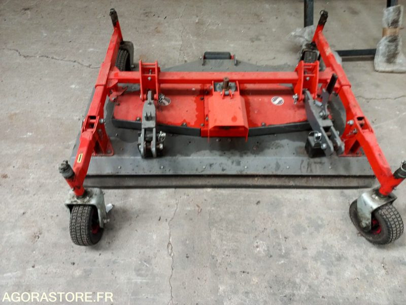 Coupe de tondeuse mulchng Morgneux TMC 150 fixation Kubota - جزازة أعشاب الحدائق: صورة 4 Coupe de tondeuse mulchng Morgneux TMC 150 fixation Kubota - جزازة أعشاب الحدائق: صورة 4