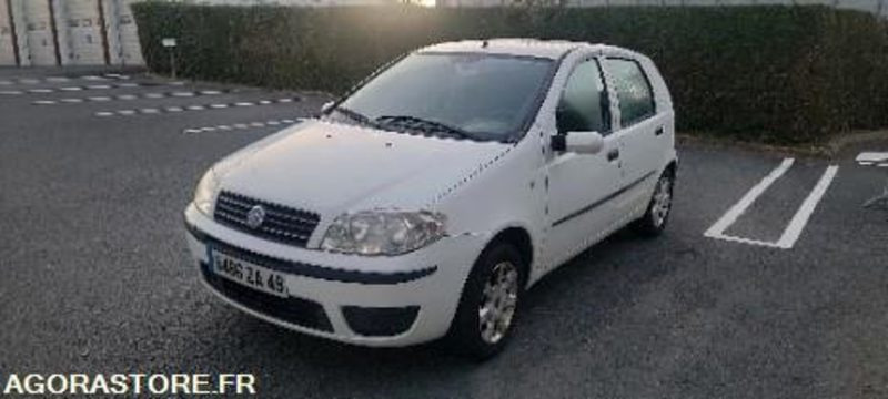 Fiat punto 209968 kms 2005 - سيارة: صورة 1 Fiat punto 209968 kms 2005 - سيارة: صورة 1