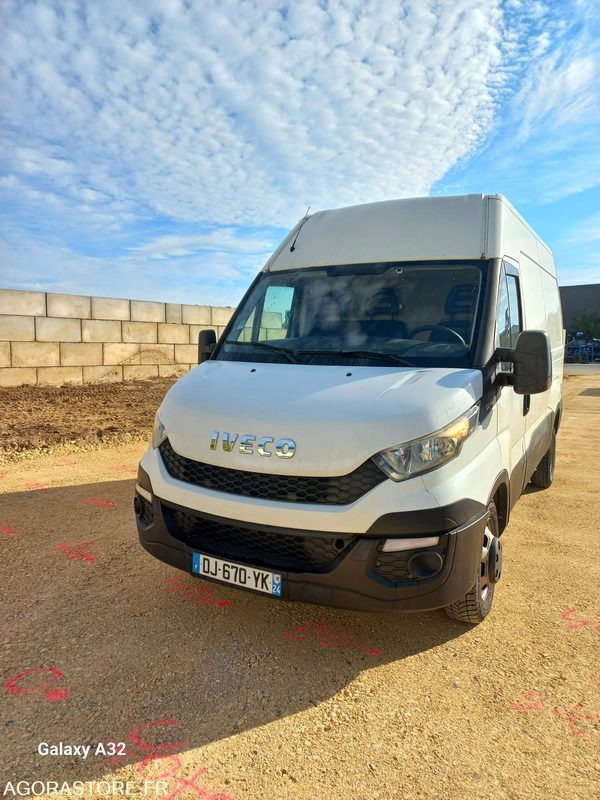 Fourgon iveco - فان: صورة 1 Fourgon iveco - فان: صورة 1