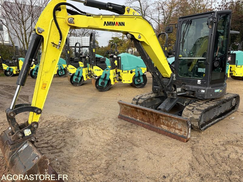 Pelle 5t ammann - Moteur Kubota - 2023 - 750 heures 3 godets TRES BON ETAT - حفارة: صورة 1 Pelle 5t ammann - Moteur Kubota - 2023 - 750 heures 3 godets TRES BON ETAT - حفارة: صورة 1