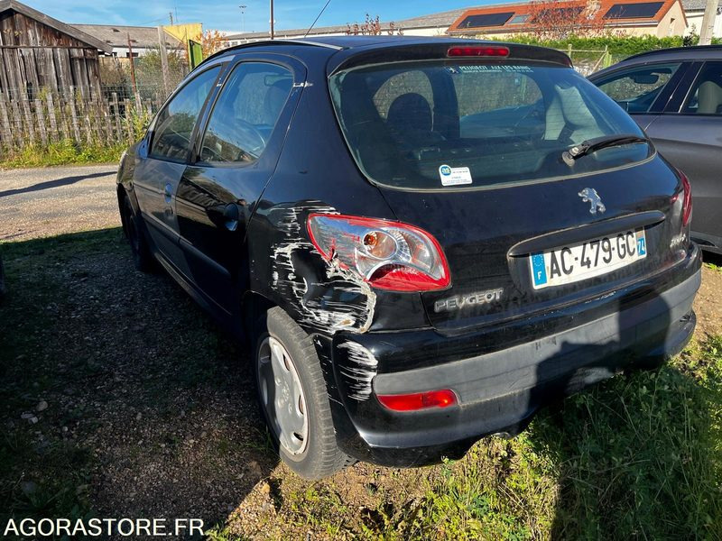 Peugeot 206+ 1.4 hdi 2009 185000km - سيارة: صورة 3 Peugeot 206+ 1.4 hdi 2009 185000km - سيارة: صورة 3