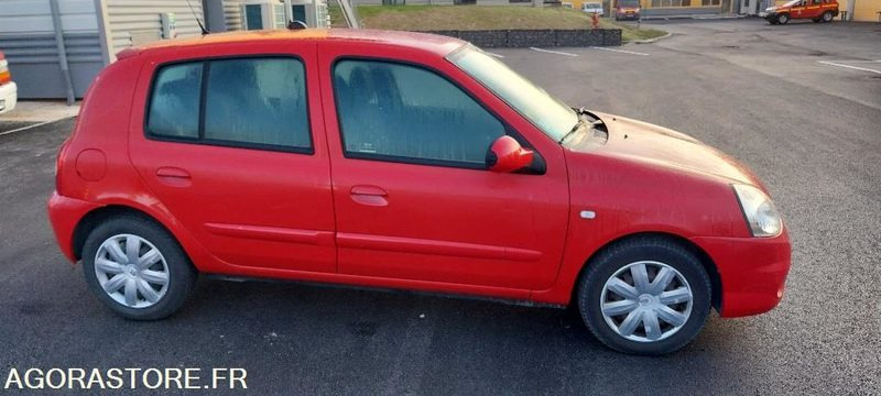 Renault clio 1.5 dci (roulante) - سيارة: صورة 3 Renault clio 1.5 dci (roulante) - سيارة: صورة 3