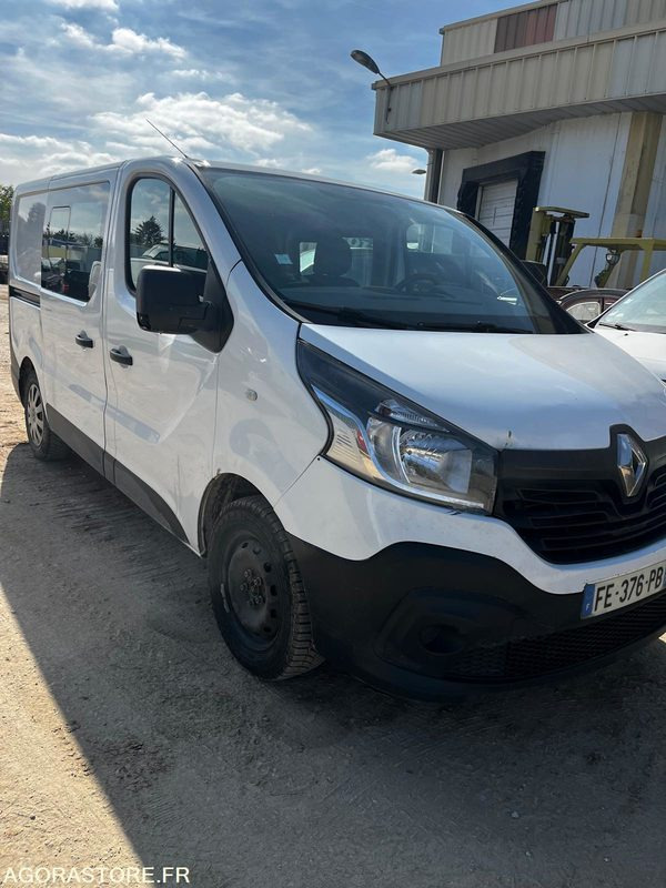 Renault trafic 1.6dci 6places 2019 291000km - فان المدمجة: صورة 1 Renault trafic 1.6dci 6places 2019 291000km - فان المدمجة: صورة 1