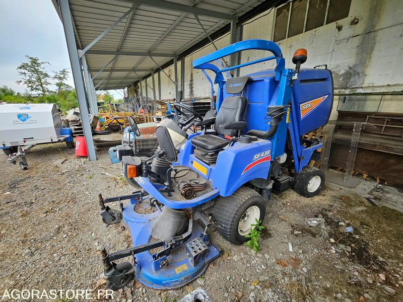 Tondeuse ISEKI SF 438 - جزازة أعشاب الحدائق: صورة 1 Tondeuse ISEKI SF 438 - جزازة أعشاب الحدائق: صورة 1