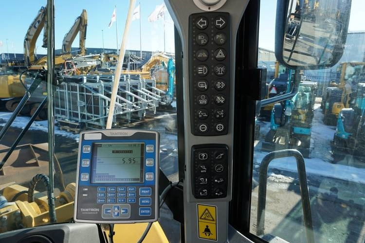 اللودر بعجل CAT 966K: صورة 25