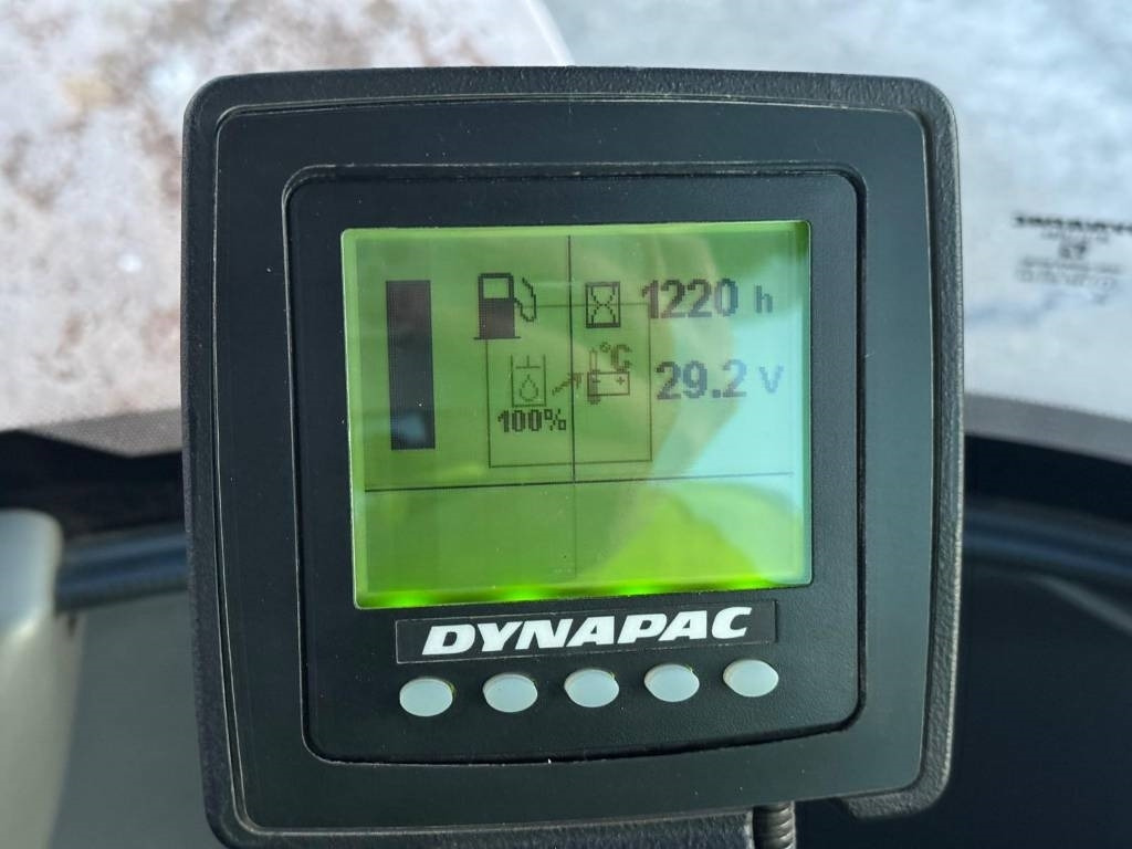 مدحلة ضاغطة Dynapack CA1500D: صورة 8