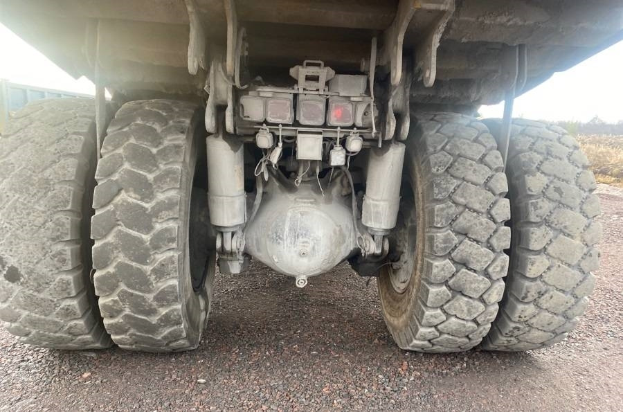 Komatsu HD405-7 - شاحنة قلاب صلبة: صورة 5 Komatsu HD405-7 - شاحنة قلاب صلبة: صورة 5