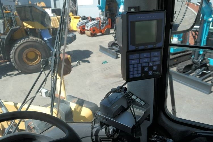 اللودر بعجل Komatsu WA 380-5-H: صورة 17 اللودر بعجل Komatsu WA 380-5-H: صورة 17