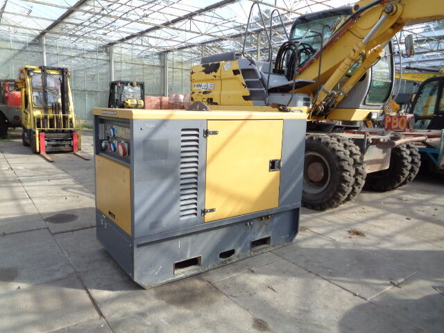 Diversen Silentstar 20 KVA Worms Silentstar 20 KVA - مجموعة المولدات: صورة 4 Diversen Silentstar 20 KVA Worms Silentstar 20 KVA - مجموعة المولدات: صورة 4