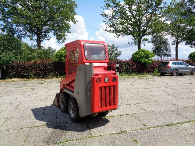 Gehl 1640 - شيول صغير: صورة 3 Gehl 1640 - شيول صغير: صورة 3