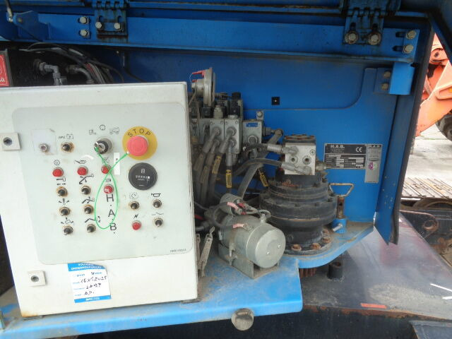 رافعة سلة تلسكوبية Hitachi H.A.B TR16JD: صورة 16