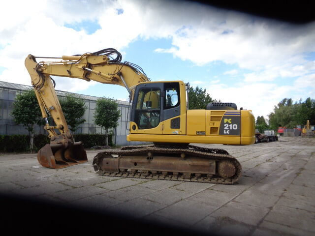 Komatsu PC210 LC-8 - حفار زحاف: صورة 4 Komatsu PC210 LC-8 - حفار زحاف: صورة 4