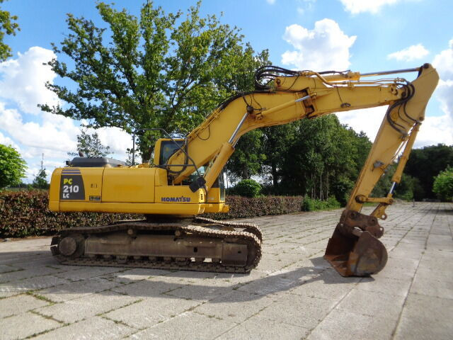 Komatsu PC210 LC-8 - حفار زحاف: صورة 1 Komatsu PC210 LC-8 - حفار زحاف: صورة 1