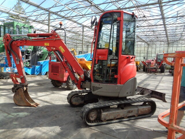 Yanmar VIO 25-4 - حفارة مُصَّغرة: صورة 1 Yanmar VIO 25-4 - حفارة مُصَّغرة: صورة 1
