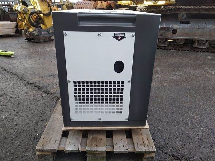 Ashita DG 12000 SE3 - مجموعة المولدات: صورة 2 Ashita DG 12000 SE3 - مجموعة المولدات: صورة 2
