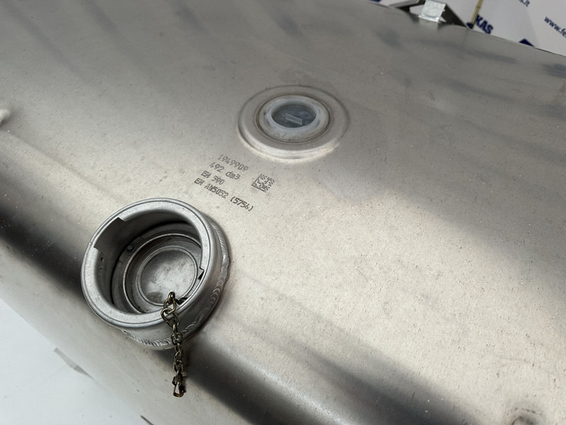 DAF OEM aluminum fuel tank 500L - خزان الوقود - شاحنة: صورة 4 DAF OEM aluminum fuel tank 500L - خزان الوقود - شاحنة: صورة 4