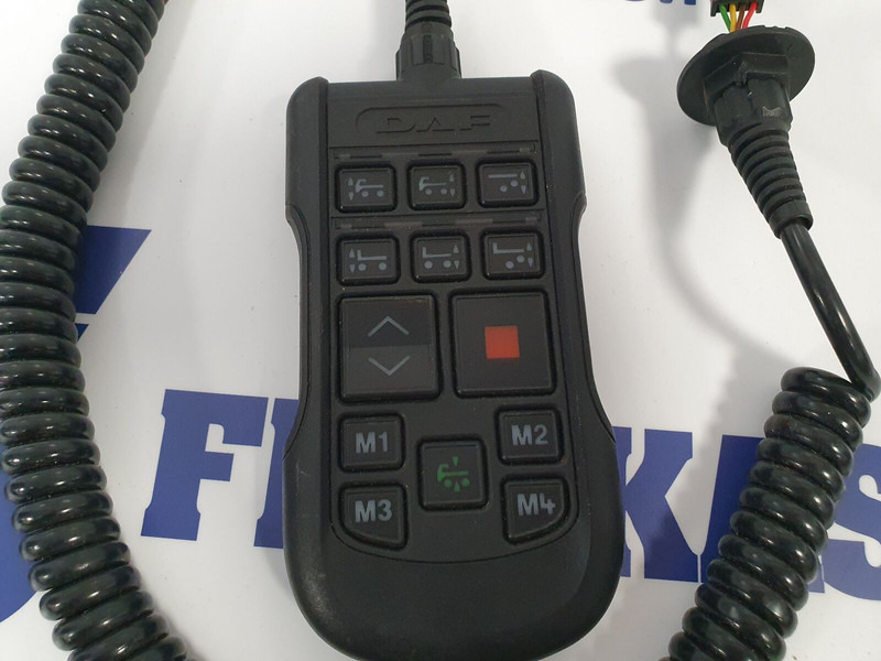 DAF XF 106 suspension remote control - تعليق - شاحنة: صورة 2 DAF XF 106 suspension remote control - تعليق - شاحنة: صورة 2