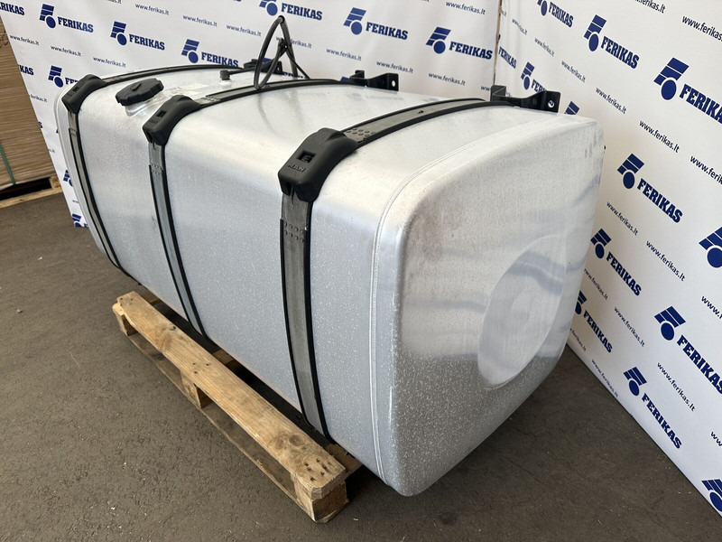 MAN 710L fuel tank - خزان الوقود - شاحنة: صورة 2 MAN 710L fuel tank - خزان الوقود - شاحنة: صورة 2