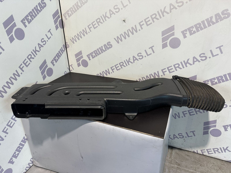 MAN air intake - أنبوب سحب الهواء - شاحنة: صورة 1 MAN air intake - أنبوب سحب الهواء - شاحنة: صورة 1