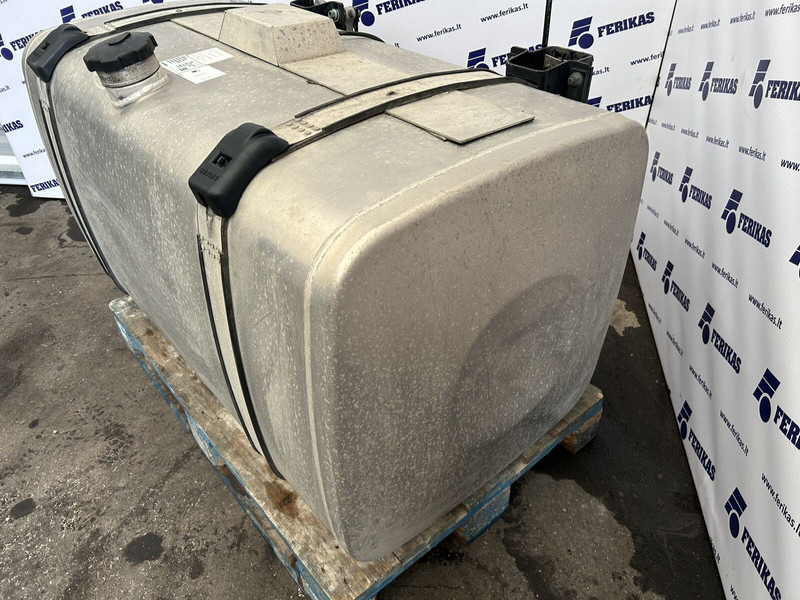 MAN complete fuel tank with brackets - خزان الوقود - شاحنة: صورة 3 MAN complete fuel tank with brackets - خزان الوقود - شاحنة: صورة 3