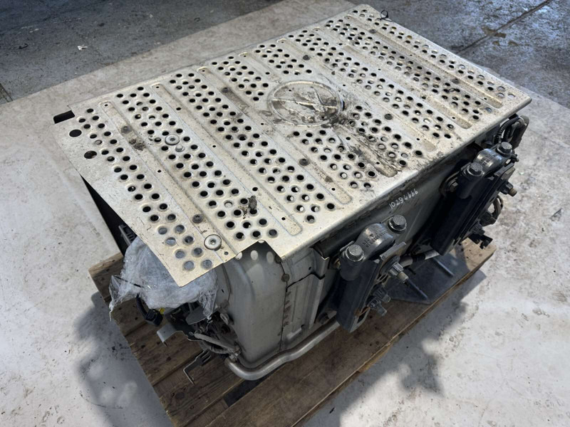 Mercedes-Benz Actros MP4 - محول حفزي - شاحنة: صورة 4 Mercedes-Benz Actros MP4 - محول حفزي - شاحنة: صورة 4