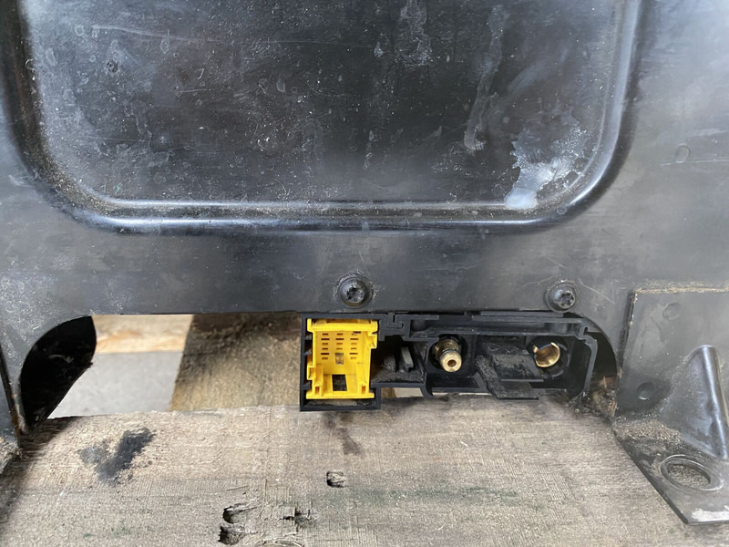 Mercedes-Benz MP4 actros - مقعد - شاحنة: صورة 4 Mercedes-Benz MP4 actros - مقعد - شاحنة: صورة 4