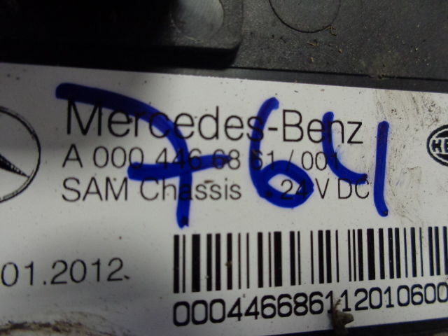 Mercedes-Benz MP4 control unit HELLA - وحدة تحكم الكتروني - شاحنة: صورة 2 Mercedes-Benz MP4 control unit HELLA - وحدة تحكم الكتروني - شاحنة: صورة 2