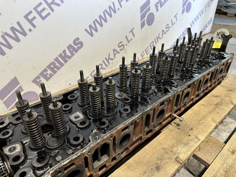 Mercedes-Benz cylinder head - حاجز الاسطوانة - شاحنة: صورة 4 Mercedes-Benz cylinder head - حاجز الاسطوانة - شاحنة: صورة 4