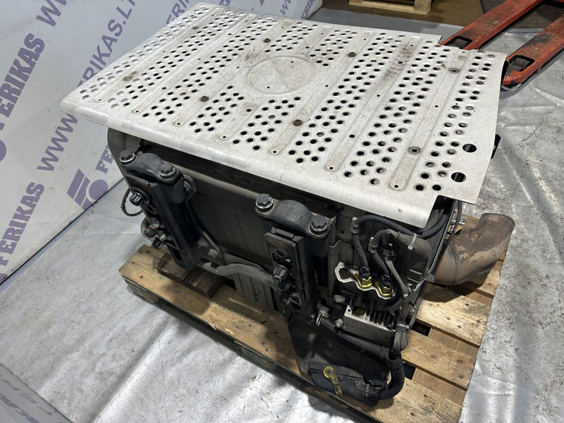 Mercedes-Benz exhaust catalyst - محول حفزي - شاحنة: صورة 3 Mercedes-Benz exhaust catalyst - محول حفزي - شاحنة: صورة 3