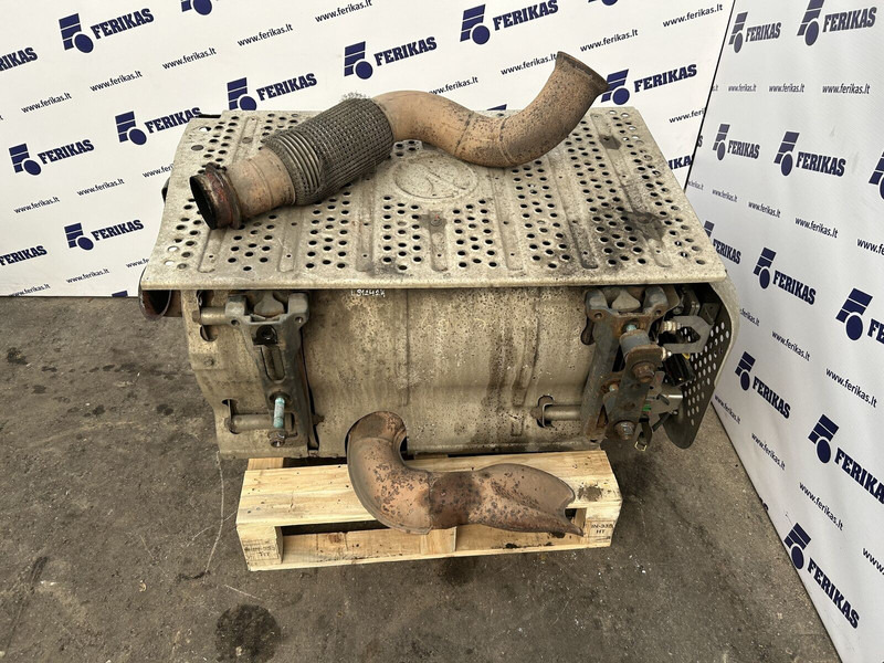 Mercedes-Benz exhaust catalyst - محول حفزي - شاحنة: صورة 5 Mercedes-Benz exhaust catalyst - محول حفزي - شاحنة: صورة 5