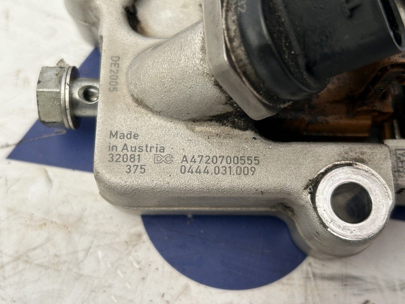 Mercedes-Benz fuel doser - مضخة وقود - شاحنة: صورة 3 Mercedes-Benz fuel doser - مضخة وقود - شاحنة: صورة 3