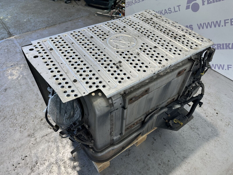 Mercedes-Benz - محول حفزي - شاحنة: صورة 3 Mercedes-Benz - محول حفزي - شاحنة: صورة 3