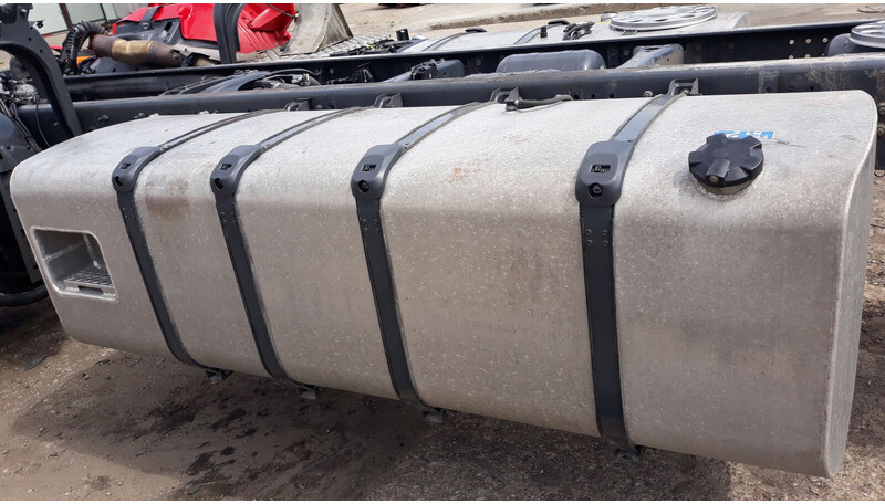 Scania R - خزان الوقود - شاحنة: صورة 1 Scania R - خزان الوقود - شاحنة: صورة 1