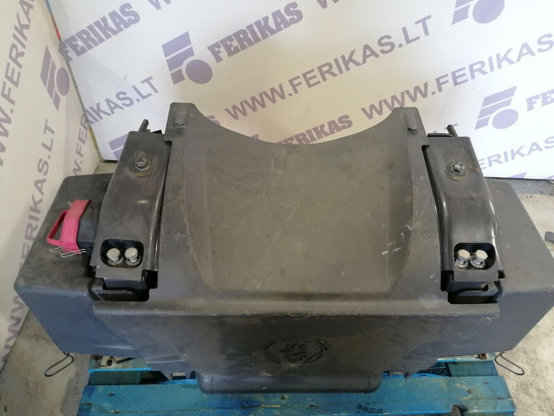 Scania rear end battery box - بطارية - شاحنة: صورة 3 Scania rear end battery box - بطارية - شاحنة: صورة 3