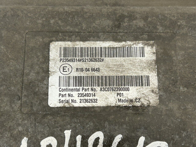 Volvo AdBlue unit - وحدة تحكم الكتروني - شاحنة: صورة 4 Volvo AdBlue unit - وحدة تحكم الكتروني - شاحنة: صورة 4