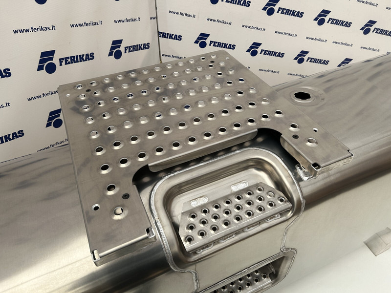 جديدة خزان الوقود - شاحنة Volvo New aluminum fuel tank 700L: صورة 7 جديدة خزان الوقود - شاحنة Volvo New aluminum fuel tank 700L: صورة 7