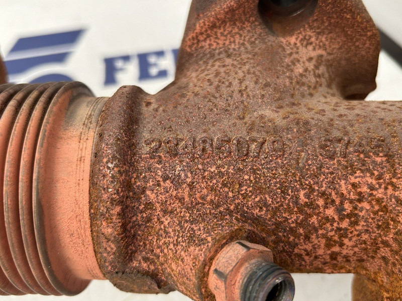 Volvo exhaust manifold - المحرك و قطع الغيار - شاحنة: صورة 5 Volvo exhaust manifold - المحرك و قطع الغيار - شاحنة: صورة 5