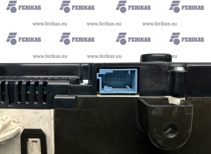 Volvo instrument cluster - لوحة القيادة - شاحنة: صورة 3 Volvo instrument cluster - لوحة القيادة - شاحنة: صورة 3