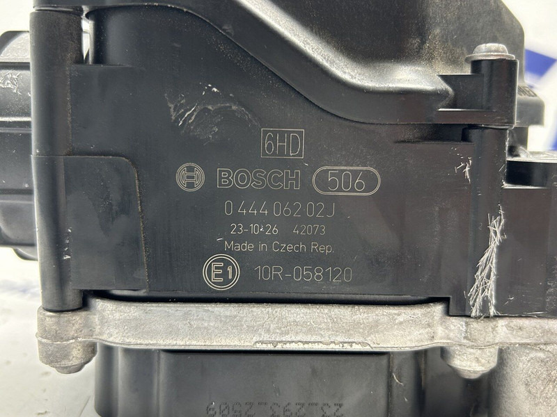 Volvo pump - كاتم الصوت/الخمارات - شاحنة: صورة 4 Volvo pump - كاتم الصوت/الخمارات - شاحنة: صورة 4