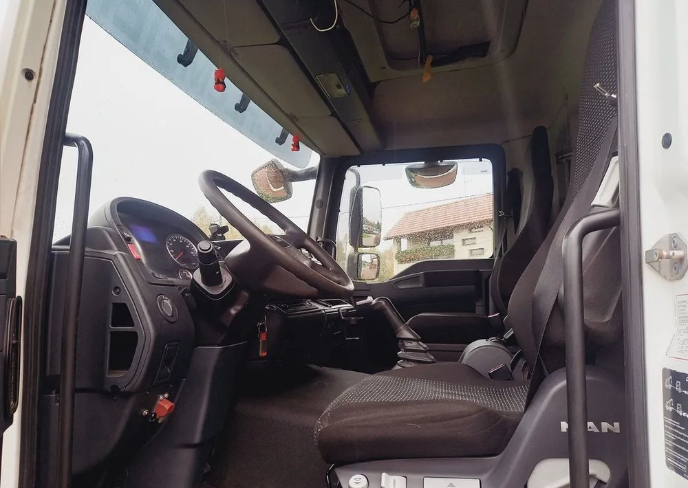 شاحنة صهريج MAN TGL 12 220 !! EURO 5 !!!: صورة 10 شاحنة صهريج MAN TGL 12 220 !! EURO 5 !!!: صورة 10