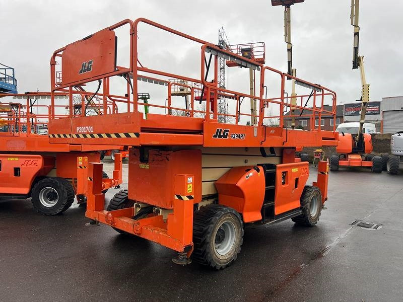 JLG 4394 RT diesel 4x4 15m (1747) - رافعة هيدروليكية مقصية: صورة 3 JLG 4394 RT diesel 4x4 15m (1747) - رافعة هيدروليكية مقصية: صورة 3
