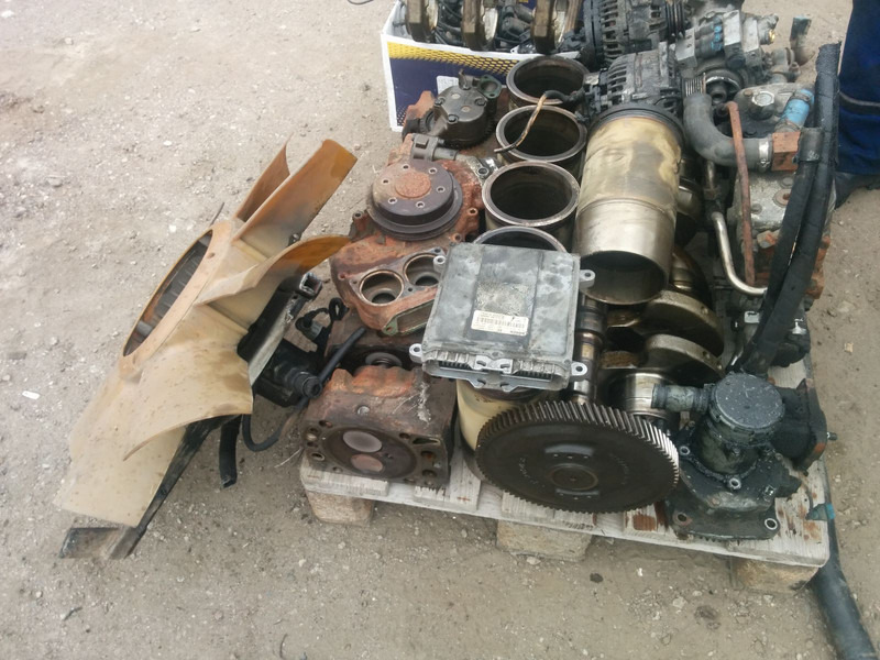 MAN E 2876 LOH 02 - المحرك و قطع الغيار: صورة 5 MAN E 2876 LOH 02 - المحرك و قطع الغيار: صورة 5