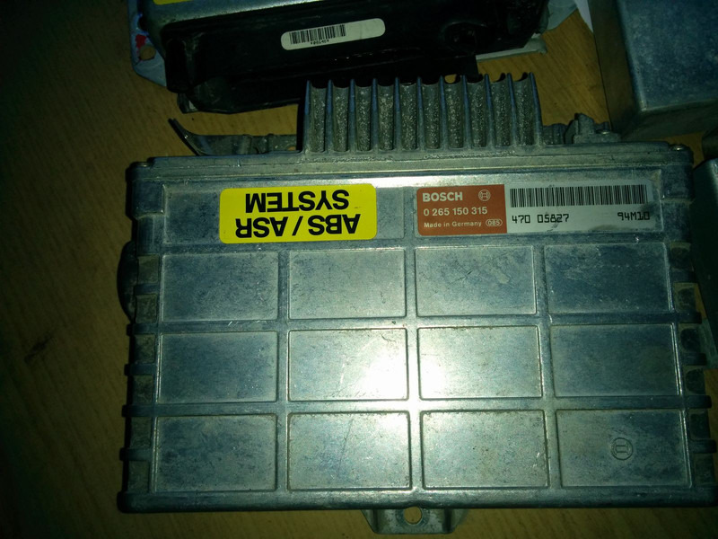 MAN Intarder EST-32 ZF-6009058022 - وحدة تحكم الكتروني: صورة 2 MAN Intarder EST-32 ZF-6009058022 - وحدة تحكم الكتروني: صورة 2