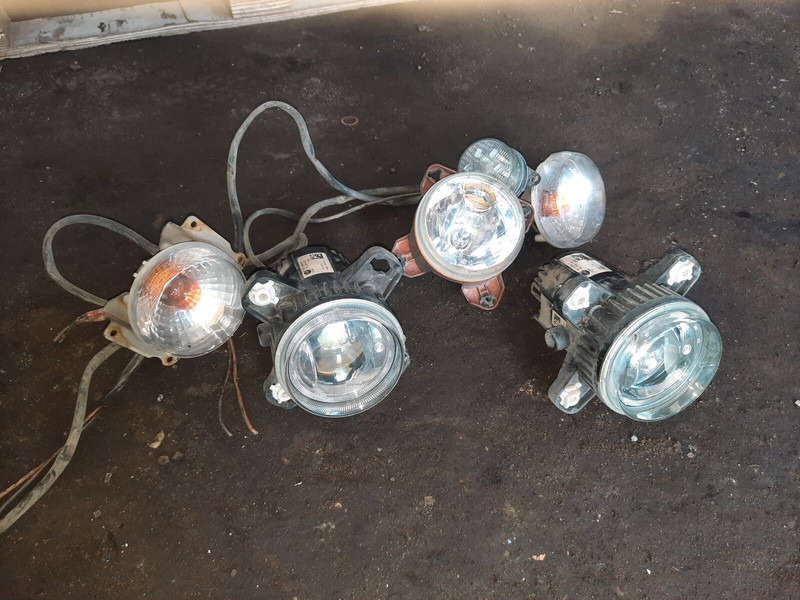 MAN . Скания . Вольво. Неоплан. - مصابيح أضواء السيارة الأمامية: صورة 2 MAN . Скания . Вольво. Неоплан. - مصابيح أضواء السيارة الأمامية: صورة 2