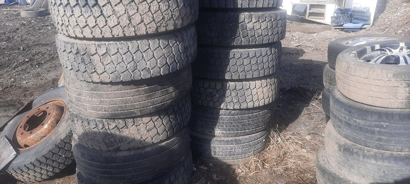 Michelin 295*80R22.5 255*70 \ 275*70* 265\70R19.5 - إطارات - شاحنة: صورة 4 Michelin 295*80R22.5 255*70 \ 275*70* 265\70R19.5 - إطارات - شاحنة: صورة 4