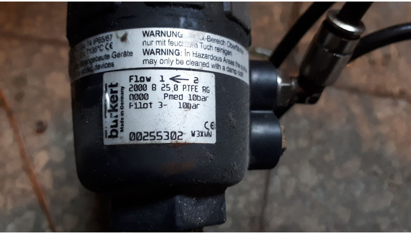 Scania B12 - تسخير/ تجميع الكابلات: صورة 4 Scania B12 - تسخير/ تجميع الكابلات: صورة 4