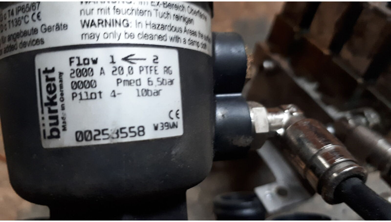 Scania B12 - تسخير/ تجميع الكابلات: صورة 5 Scania B12 - تسخير/ تجميع الكابلات: صورة 5